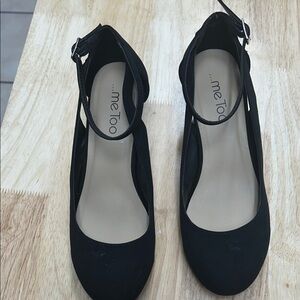 Me Too Black Ankle Strap Flats
